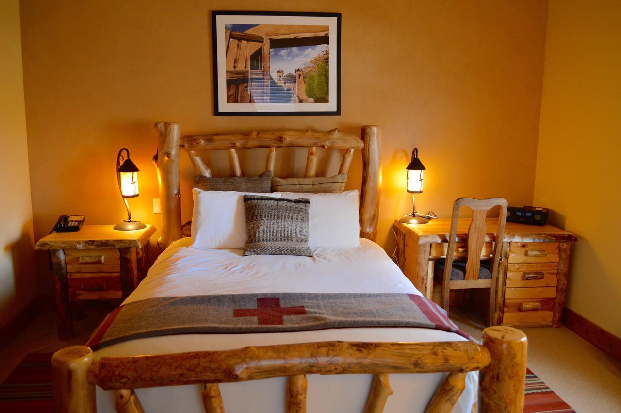 Bed & Breakfast & 4*